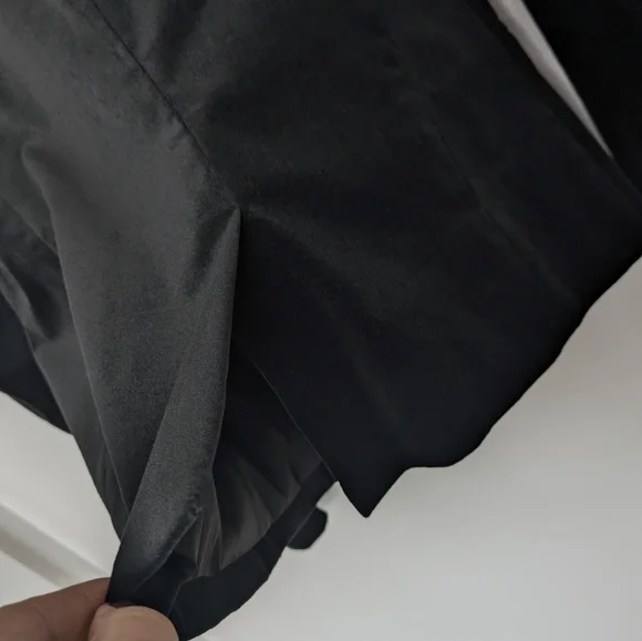 ANN TAYLOR BLACK  BLAZER JACKET IN VELVET SIZE 4 EUC Preppy Classic Business - Picture 8 of 12